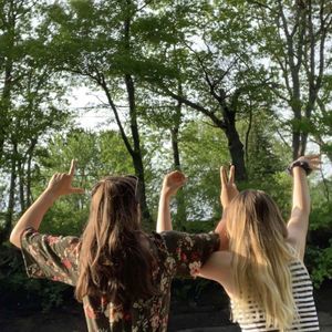 Meet your Posher, Liz